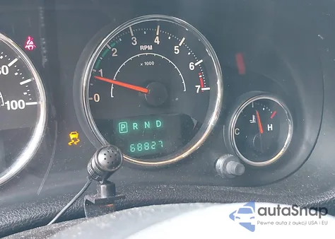 2014 Jeep Wrangler Unlimited Sahara z USA, uszkodzony, nr VIN 1C4BJWEG9EL152833